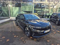 Blackpearlschwarz Gebraucht 2024 Renault Mégane Evolution Limousine | 33.500 € (Superpreis)