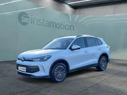 Weiß Gebraucht 2024 VW Tiguan Life SUV | 44.600 € (Superpreis)