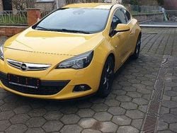Gebraucht 2011 Opel Astra GTC Innovation Limousine | 7.900 € (Teuer)