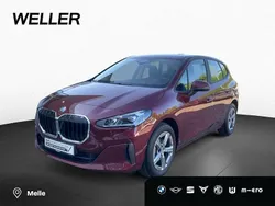 Piemontrot (rot) Gebraucht 2024 BMW 218 Active Tourer Performance Van / Kleinbus | 27.450 € (Superpreis)