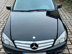 Schwarz Gebraucht 2009 Mercedes C180 Kombi | 8.150 €