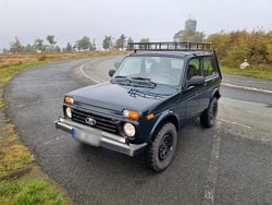 Grün Gebraucht 2018 Lada niva SUV | 10.250 € (Fairer Preis)