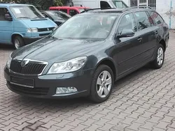 Grau Gebraucht 2010 Skoda Octavia Elegance Kombi | 5.500 € (Guter Preis)