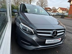 Grau Gebraucht 2017 Mercedes B220 Edition Van / Kleinbus | 20.999 € (Fairer Preis)