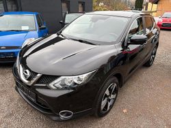 Schwarz Gebraucht 2016 Nissan Qashqai SUV | 11.950 € (Fairer Preis)