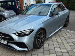Grau Gebraucht 2023 Mercedes C300 AMG Limousine | 47.850 € (Fairer Preis)