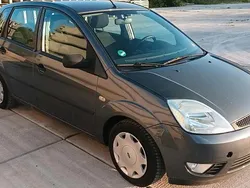 Grau Gebraucht 2006 Ford Fiesta Kleinwagen | 1.200 € (Guter Preis)