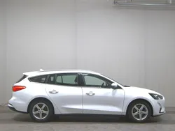 Weiss Gebraucht 2020 Ford Focus Cool & Connect Kombi | 7.980 € (Guter Preis)
