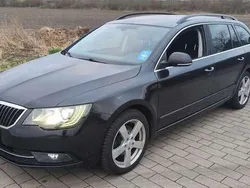 Schwarzmagic perleffekt Gebraucht 2014 Skoda Superb Exclusive Kombi | 6.999 € (Guter Preis)