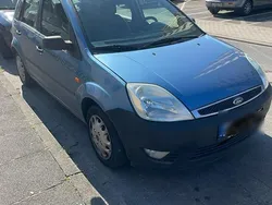 Blau Gebraucht 2003 Ford Fiesta Kleinwagen | 500 € (Guter Preis)