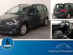 Grau Gebraucht 2023 VW Touran Comfortline Van / Kleinbus | 30.790 € (Fairer Preis)