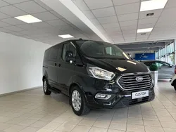 Schwarz Gebraucht 2023 Ford Tourneo Custom Titanium Van / Kleinbus | 41.490 € (Fairer Preis)