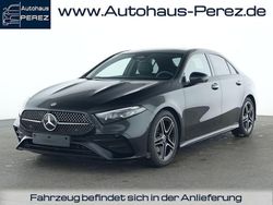 Schwarz Gebraucht 2024 Mercedes A200 AMG Limousine | 37.329 € (Teuer)