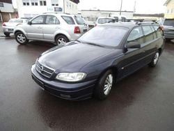 Blau Gebraucht 2004 Opel Omega Selection Kombi | 2.750 € (Teuer)