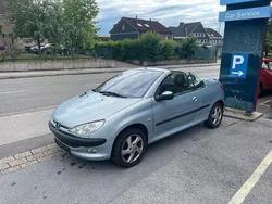 Gebraucht 2002 Peugeot 206 CC Cabrio | 2.200 € (Teuer)