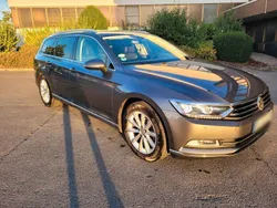 Grau Gebraucht 2017 VW Passat Kombi | 10.500 € (Teuer)