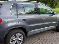 Grau Gebraucht 2013 VW Tiguan Life SUV | 8.700 € (Superpreis)