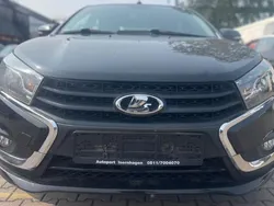 Schwarz Gebraucht 2018 Lada Vesta Limousine | 3.800 €