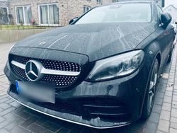 Schwarz Gebraucht 2018 Mercedes C200 AMG line Coupé | 29.499 € (Teuer)