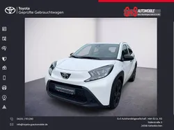 Weiß Gebraucht 2022 Toyota Aygo Kleinwagen | 12.990 € (Fairer Preis)