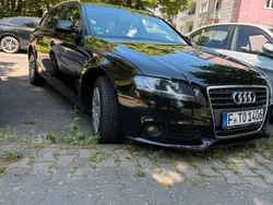 Schwarz Gebraucht 2011 Audi A4 Ambiente Kombi | 3.800 € (Fairer Preis)