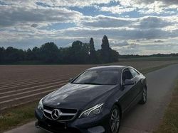 Grau Gebraucht 2014 Mercedes E220 Coupé | 11.999 € (Fairer Preis)