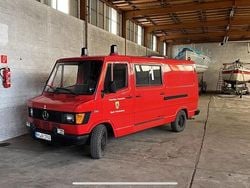 Rot Gebraucht 1988 Mercedes T1 Van | 19.000 €