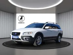 Weiß Gebraucht 2016 Volvo XC70 SUV | 36.990 €