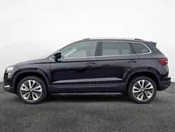 Schwarz Neu 2025 Skoda Karoq Selection SUV | 36.250 € (Fairer Preis)