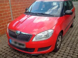 Rot Gebraucht 2011 Skoda Fabia Cool Edition Kleinwagen | 3.100 € (Fairer Preis)