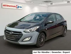 Schwarz Gebraucht 2016 Hyundai i30 Style Limousine | 5.999 €
