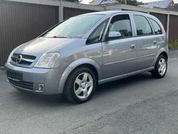 Silber Gebraucht 2005 Opel Meriva Edition Van / Kleinbus | 2.250 € (Fairer Preis)