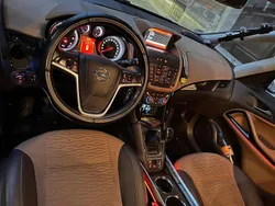 Andere außenfarben Gebraucht 2015 Opel Zafira Van / Kleinbus | 8.500 € (Fairer Preis)