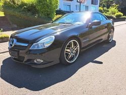 Schwarz Gebraucht 2010 Mercedes SL350 Cabrio | 16.900 €