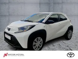 Weiß Gebraucht 2025 Toyota Aygo Business Edition Kleinwagen | 16.490 € (Fairer Preis)