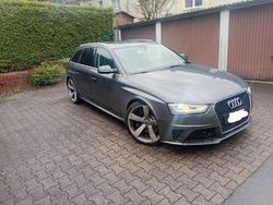 Grau Gebraucht 2015 Audi RS4 Performance Kombi | 27.900 €