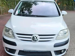 Weiß Gebraucht 2005 VW Golf Plus Cross Van / Kleinbus | 3.700 € (Fairer Preis)