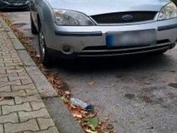 Silber Gebraucht 2002 Ford Mondeo Limousine | 800 € (Superpreis)