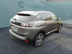 Grau Gebraucht 2021 Peugeot 3008 Van / Kleinbus | 21.999 € (Fairer Preis)