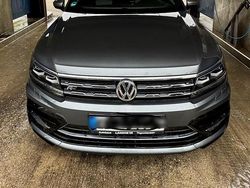 Grau Gebraucht 2020 VW Tiguan Allspace SUV | 29.900 € (Etwas zu teuer)