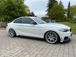 Weiß Gebraucht 2017 BMW M240 M Performance Coupé | 27.099 € (Fairer Preis)