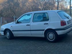 Weiß Gebraucht 1995 VW Golf III Kleinwagen | 2.500 €