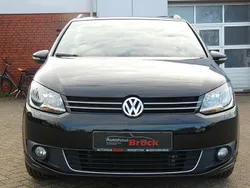 Schwarz Gebraucht 2012 VW Touran Match Van / Kleinbus | 9.890 € (Etwas zu teuer)