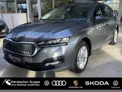Graphitegrau metallic met. Gebraucht 2024 Skoda Octavia Kombi | 24.790 € (Superpreis)