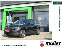 Schwarz (schwarzmagic perleffekt) Gebraucht 2019 Skoda Karoq Style SUV | 21.890 € (Fairer Preis)