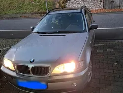 Grau Gebraucht 2025 BMW 316 Kombi | 4.000 €