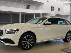 Weiß Gebraucht 2022 Mercedes E300 Limousine | 26.980 € (Guter Preis)