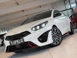 Weiß Gebraucht 2023 Kia ProCeed Kleinwagen | 27.991 € (Fairer Preis)