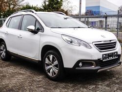 Weiß Gebraucht 2016 Peugeot 2008 Allure SUV | 9.990 € (Fairer Preis)