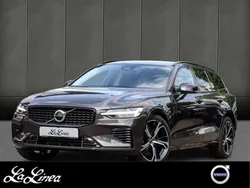 Grau Gebraucht 2024 Volvo V60 Plus Kombi | 44.860 € (Fairer Preis)
